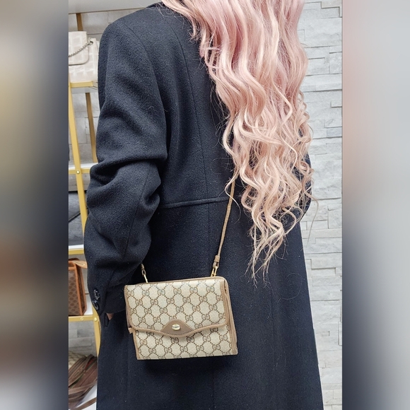 Gucci Handbags - authentic Gucci wallet bag crossbody